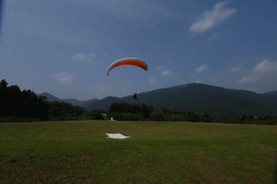 20160911Landing.gif